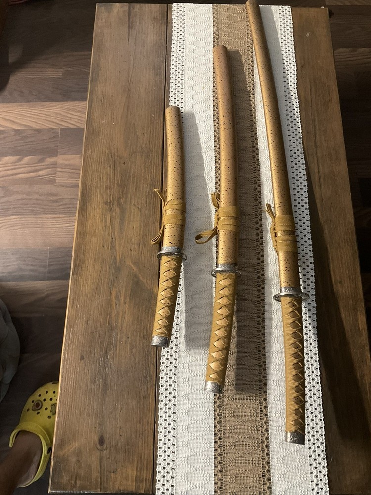 Japanese swords set With Stand