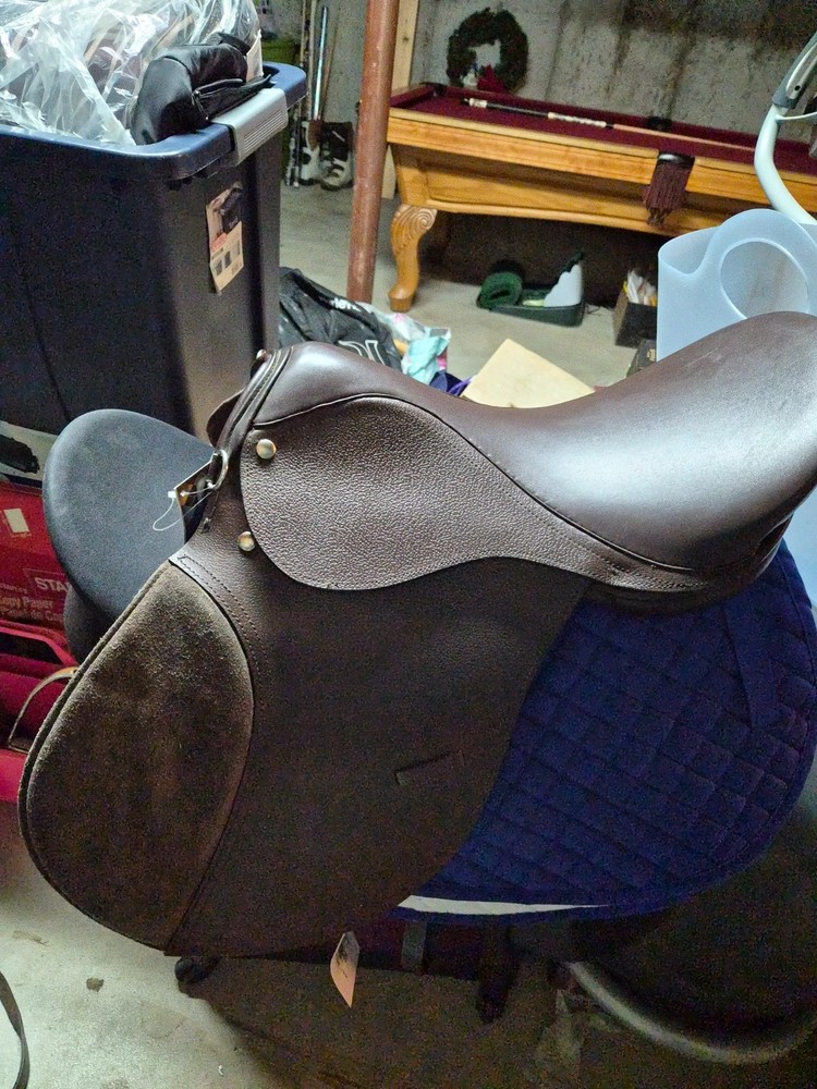 Silver fox english saddle