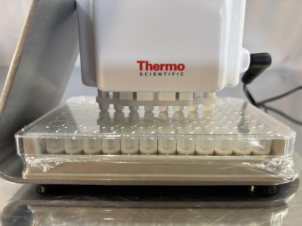 Thermo Scientific 4105MAT 8 Channel Decapper Unit for Sample Proces (BB3374889)