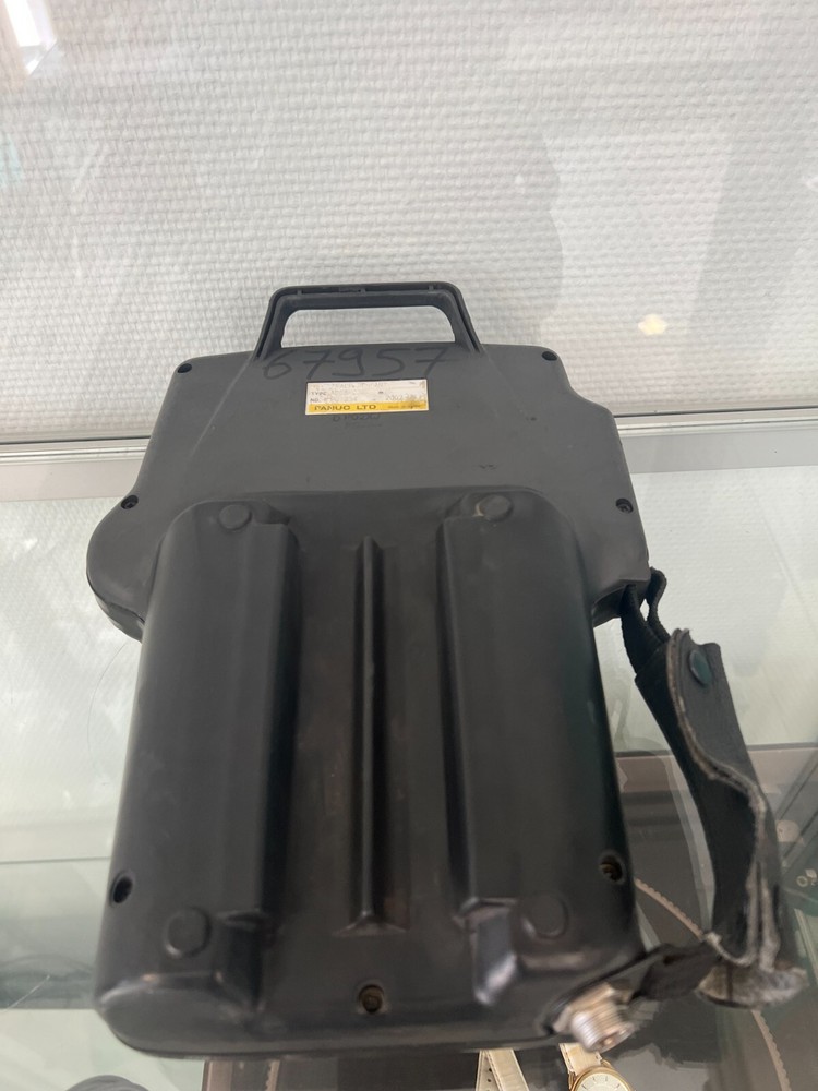 Fanuc Teach Pendant A05B-2301-C375 Control Unit