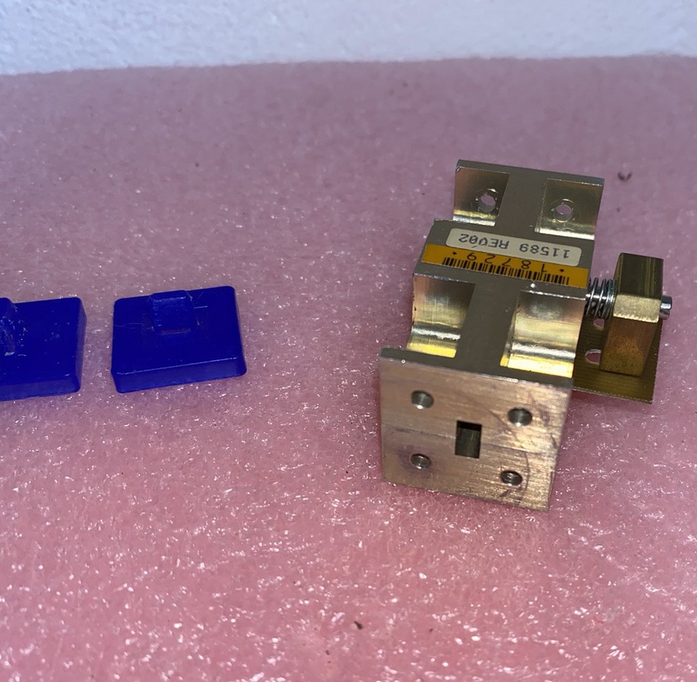 VARIABLE ATTENUATOR 26-40Ghz WR 28 Mint