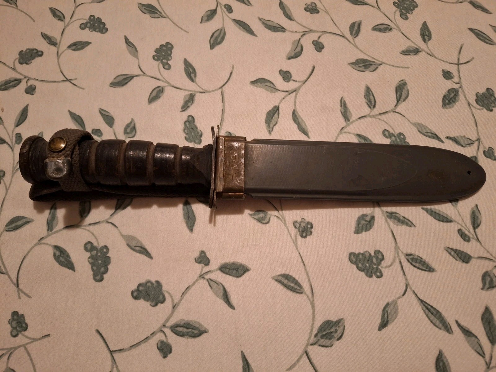 U.S. Navy WWII Era Camillus MKII Fighting Knife With Scabbard Used