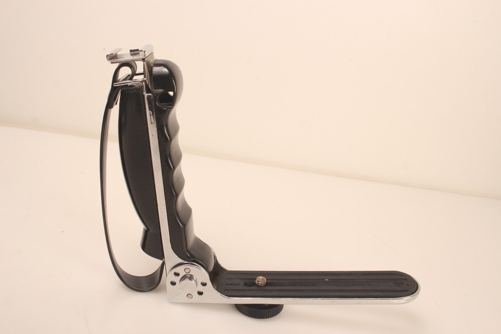 Foldable Off Camera Flash Bracket L Shaped w/ Hand Grip & Cold Shoe Compact