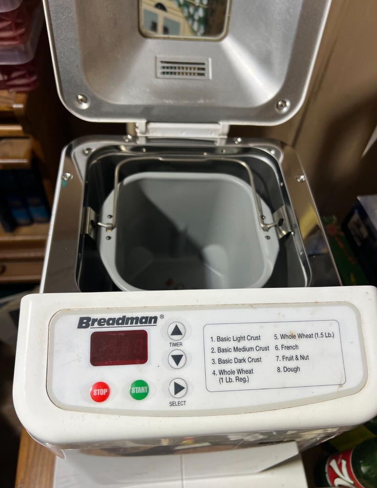 Breadman TR-440 Automatic Bread Maker 1.5 Lb Loaf Homemade Bread Machine