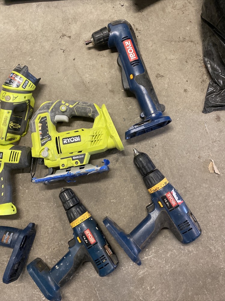 RYOBI 18V One+ 10pc Tool Set Drills Saws Lights Blower Grinder ++