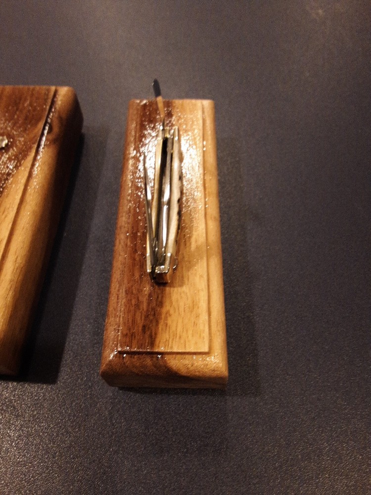 KNIFE DISPLAY STANDS, BLACK WALNUT