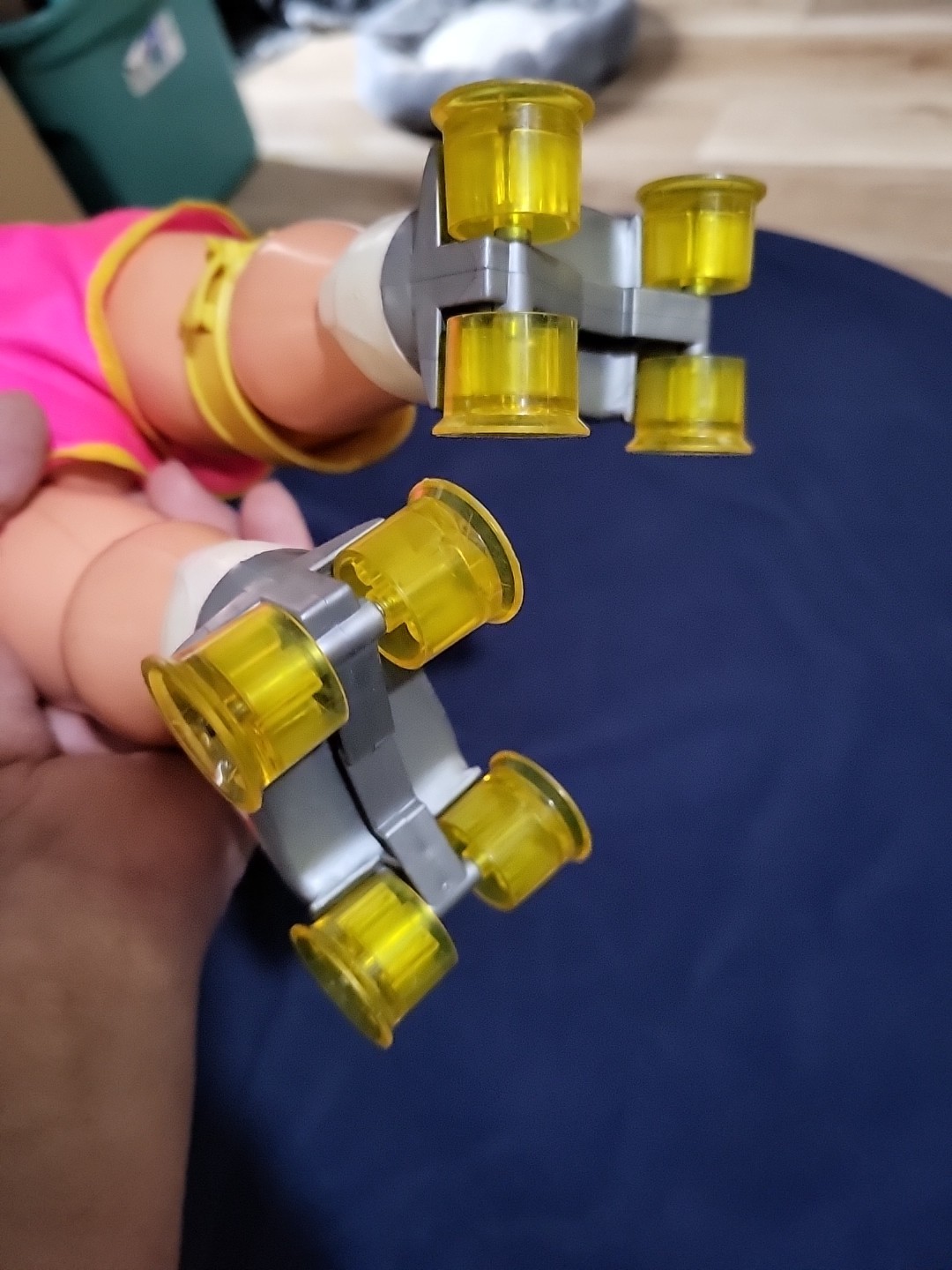 Vintage 1982 Baby Skates Rollerskating Wind Up Doll WORKS