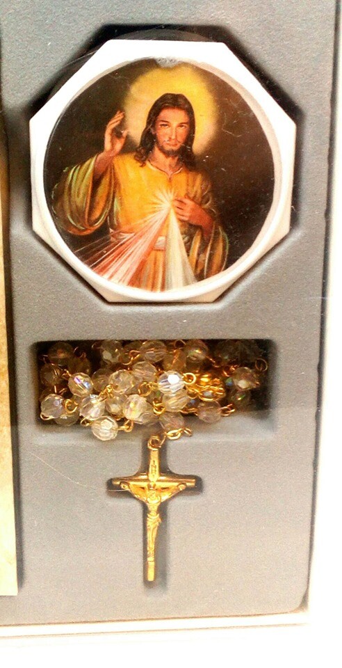 Divine Mercy Holy Communion Gift Set