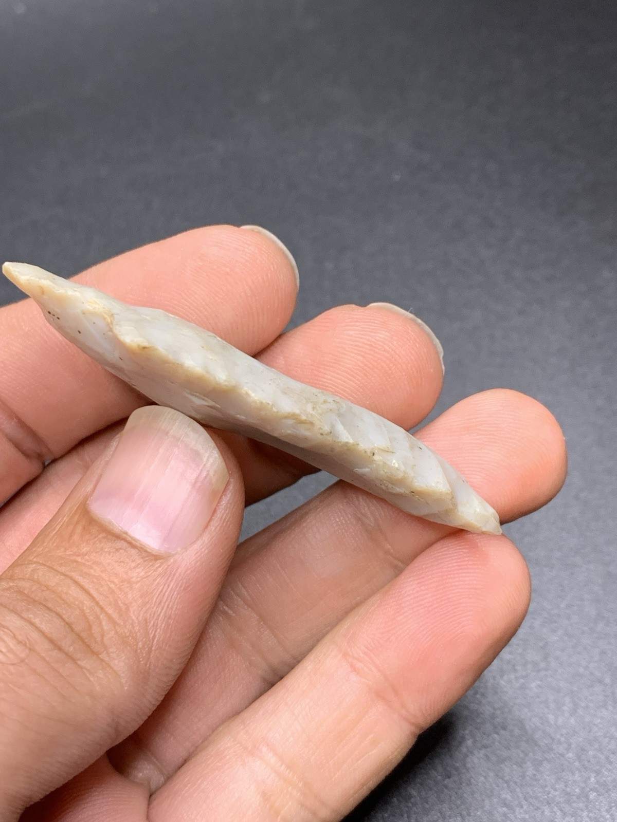 Authentic Heavy Duty Arrowhead From Ohio 2 1/4 Inch Semi Translucent Flint Ridge