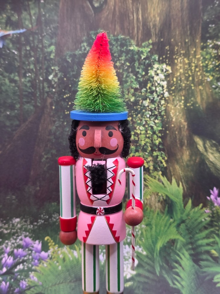 New 9" nutcracker Guard pink candy canes rainbow sisal tree hat Christmas