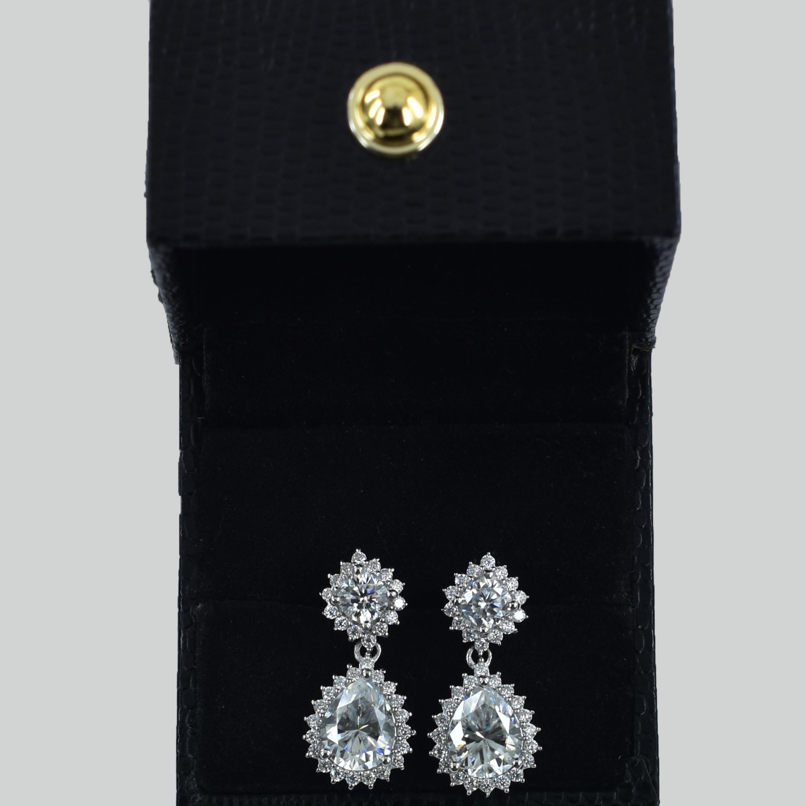 Lovely Rare 6.74 Ct Certified White Diamond Dangler Earrings. Fit for Royalty