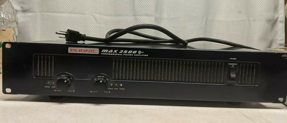 Phonic Max 2500 Plus Professional Power Amplifier