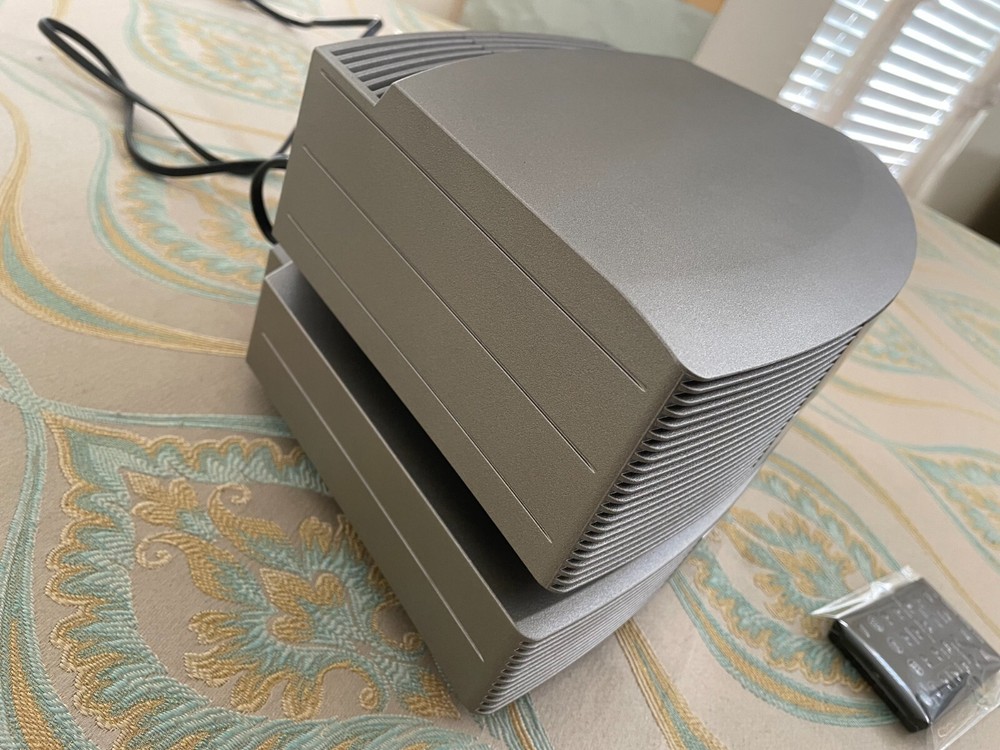 Bose Wave Music System CD AM/FM W/ 3 CD Changer & Remote Control
