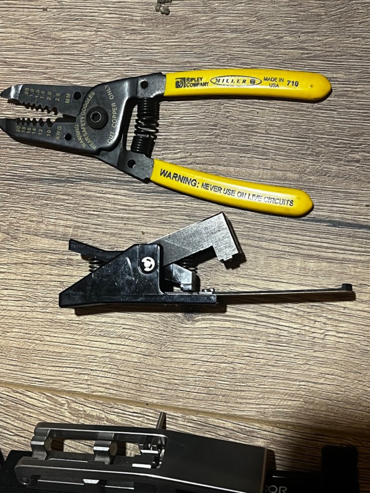 Corning TKT Unicam splicing set with extras/ Cleaver