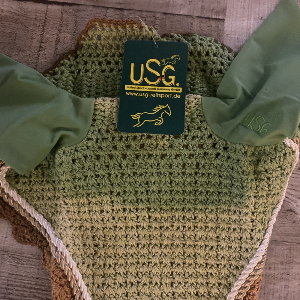 Fly Bonnet