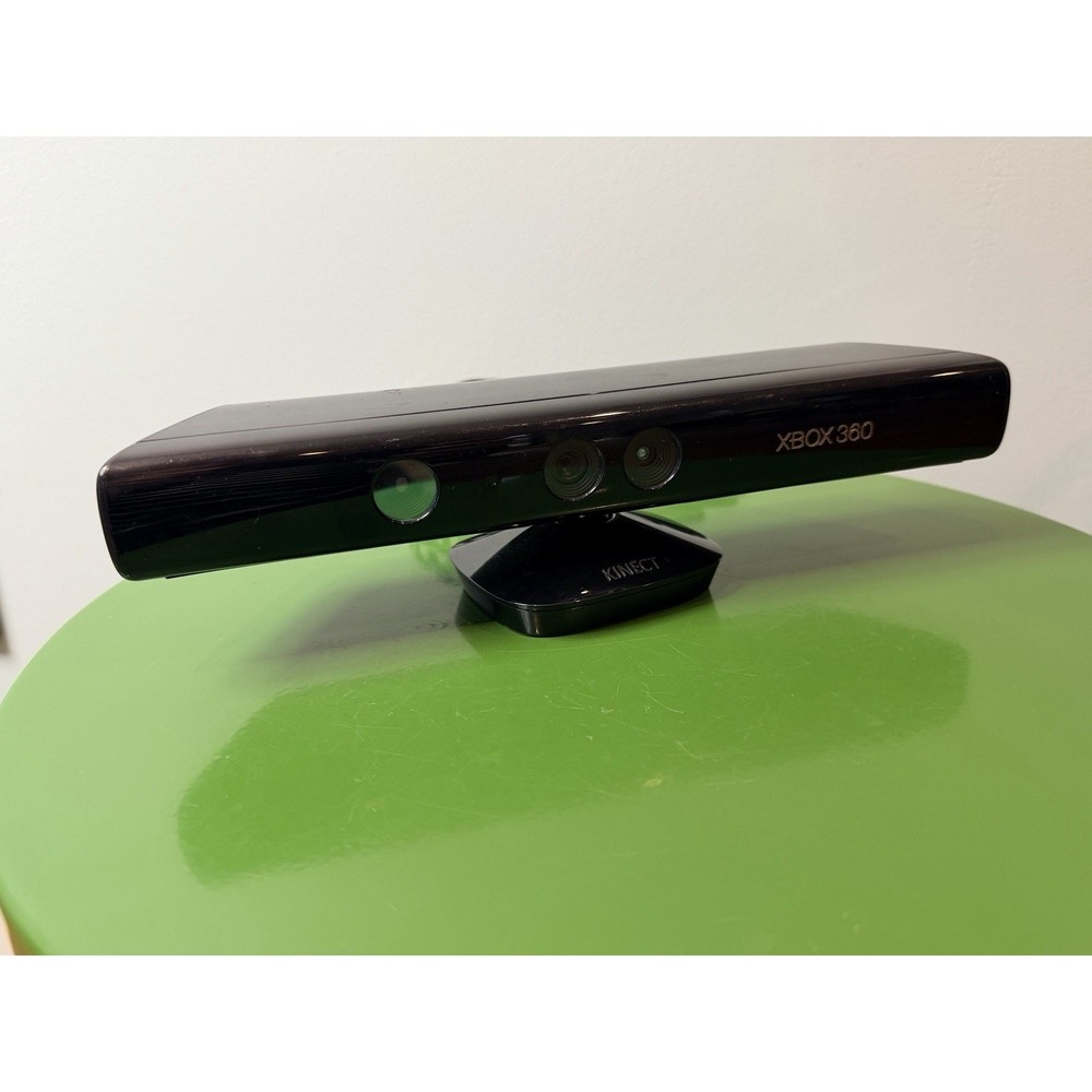 Microsoft 1414 Xbox 360 Kinect Sensor Bar camera Only - Black used