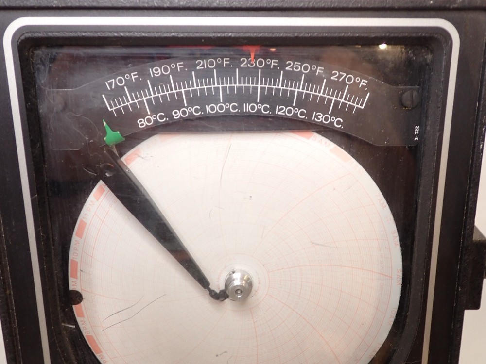 United Electric Type 652 Temperature Recorder/Controller Model 13138
