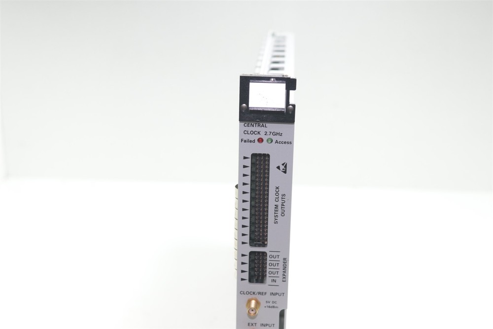 Hp Agilent E8403A VXI Mainframe E4805B Central Clock 2.7GHz Module