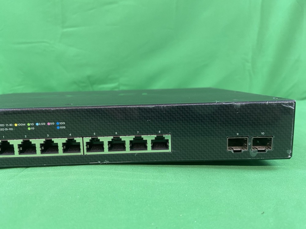 *Zyxel XS1930-10 Multi-Gigabit Smart Managed Switch*