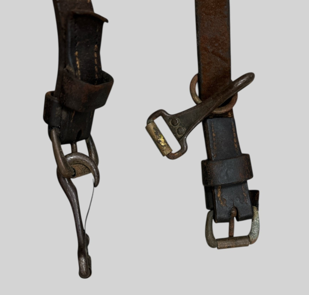 Antique Leathe Rifle Cavalry Scabbard