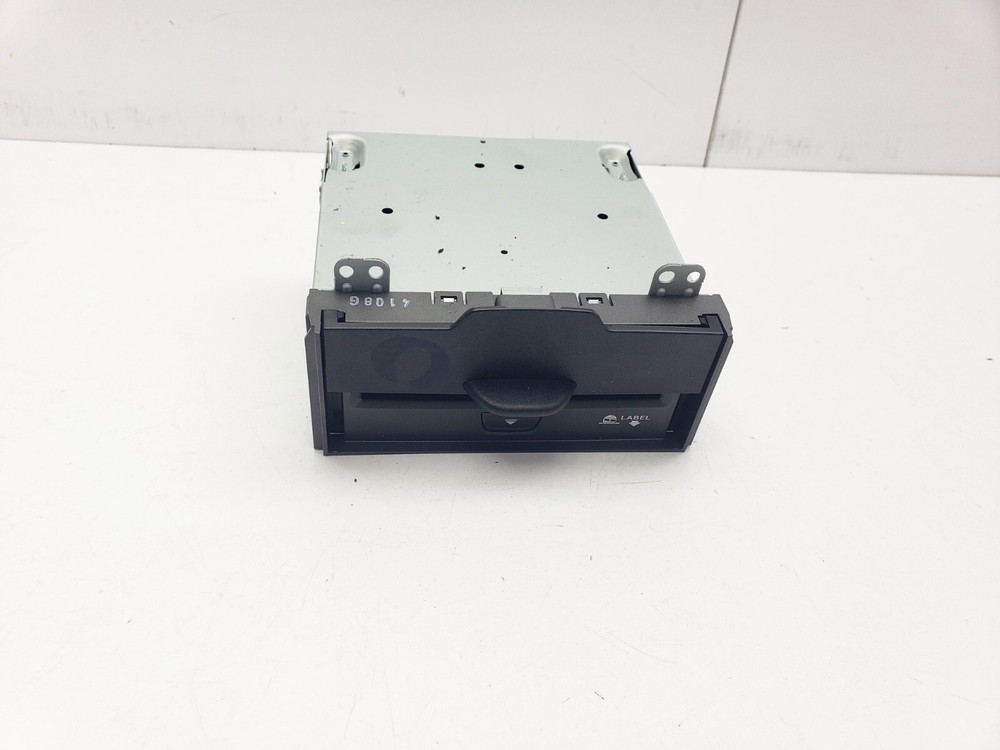 JEEP CHEROKEE KL CD PLAYER HEAD UNIT 2014 P05091563AB