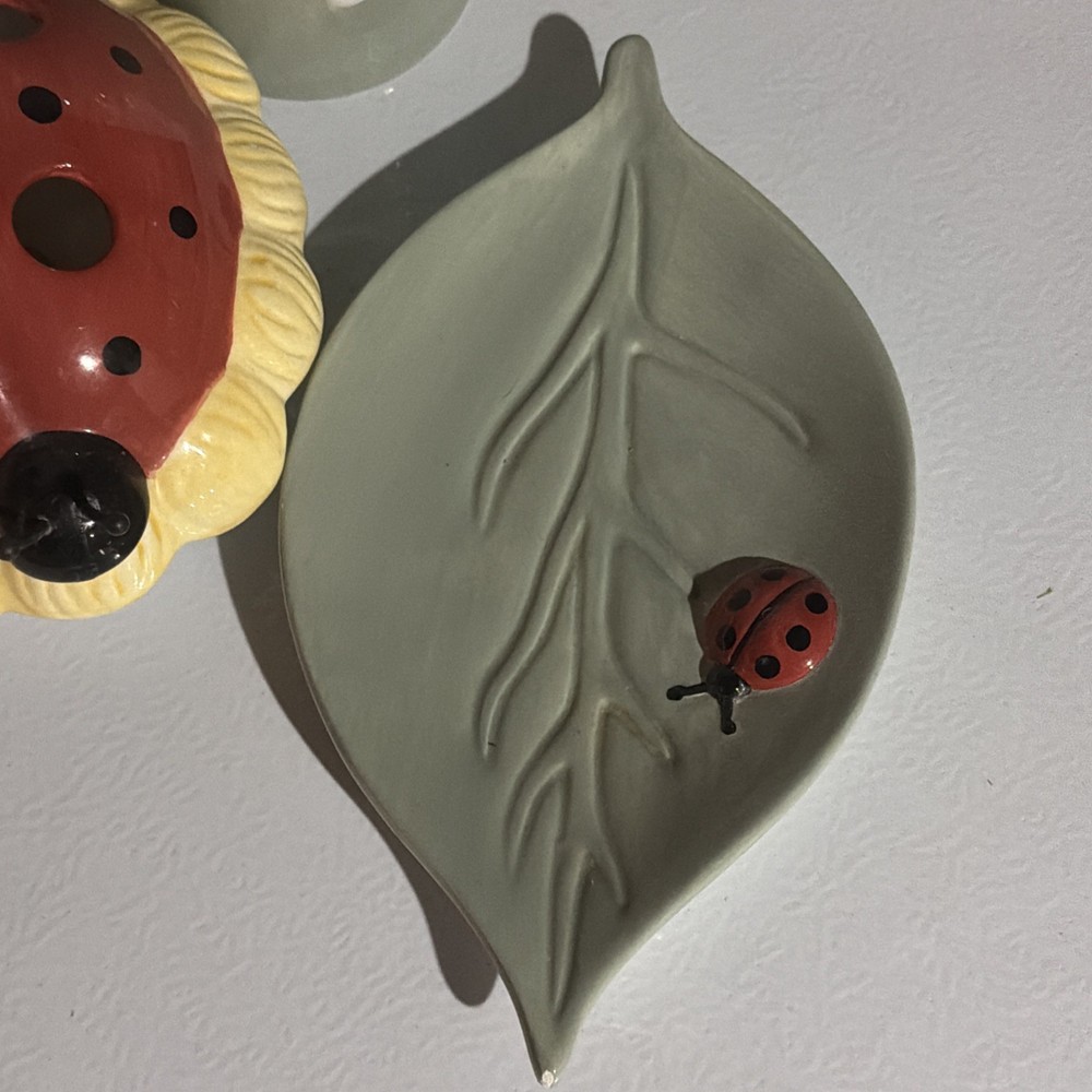 Ladybug Theme Ceramic Bathroom Accessories Set with Toothbrush Holder 3pcs