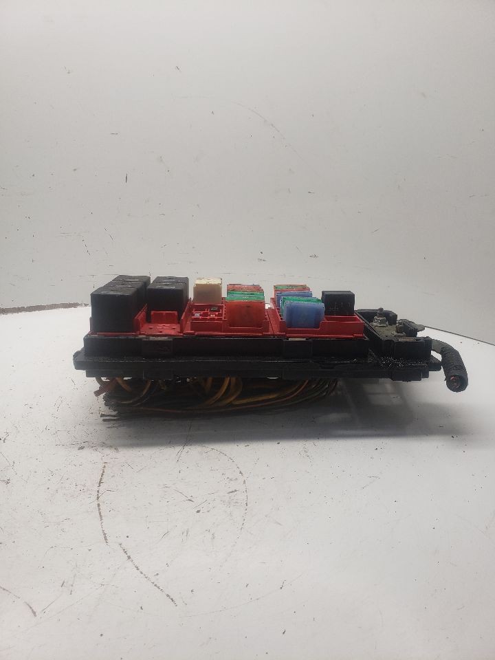 Used Fuse Box Engine fits: 2003 Ford E250 VAN Grade A