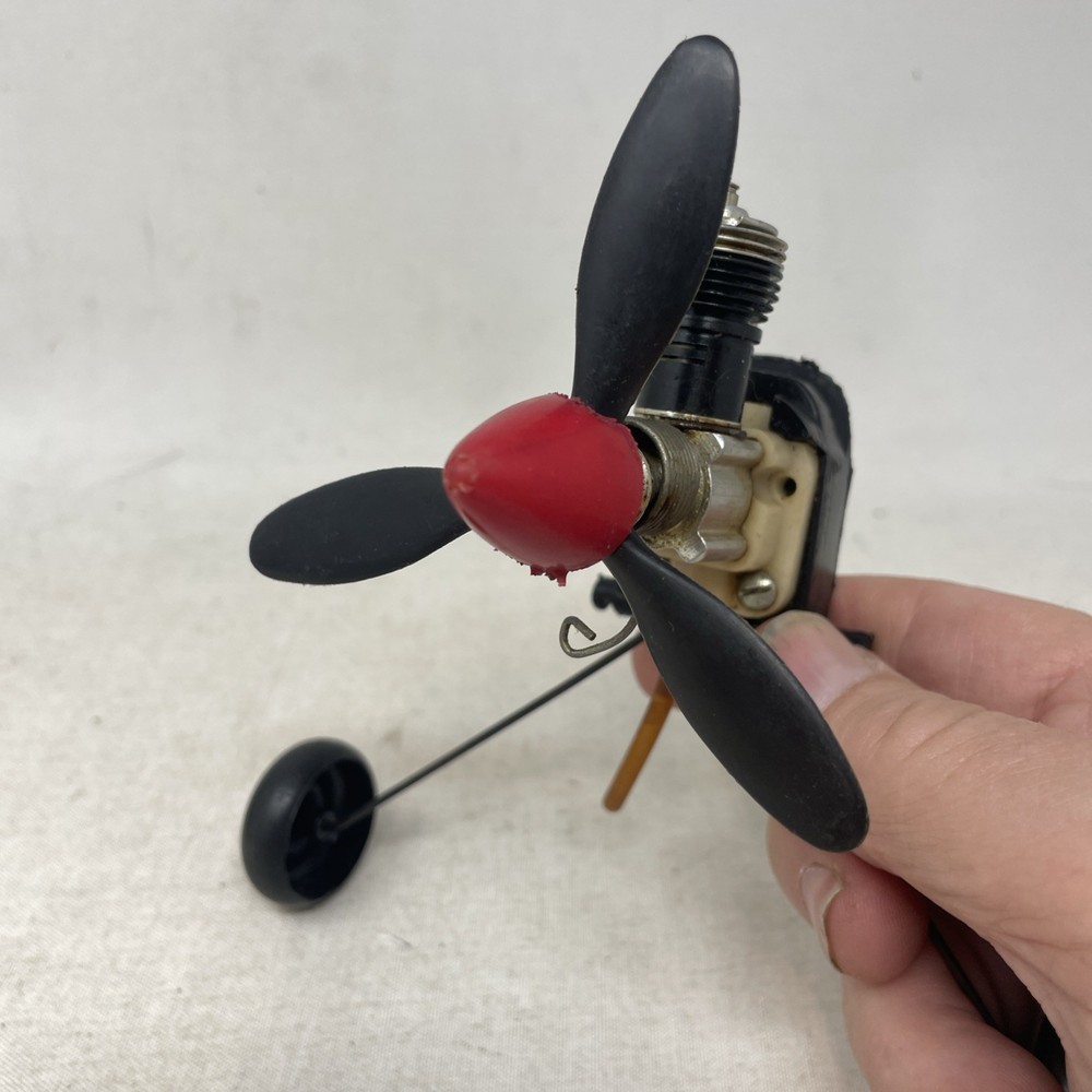 RC Model Airplane Engine And Wheels Has Compression