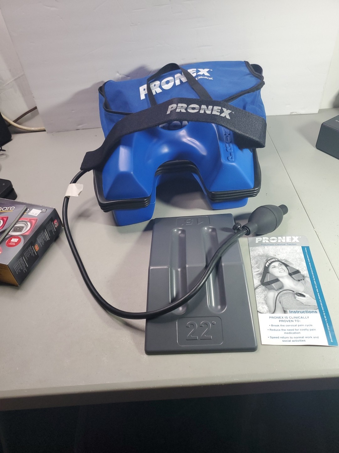 Pronex Pneumatic Cervical Traction Device Decompress Neck Muscles W Wedge