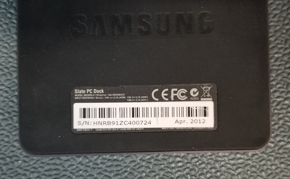 Samsung AA-RD5NDOC Electronics SLATE PC Docking Station (BROWN-Black) Unit Only