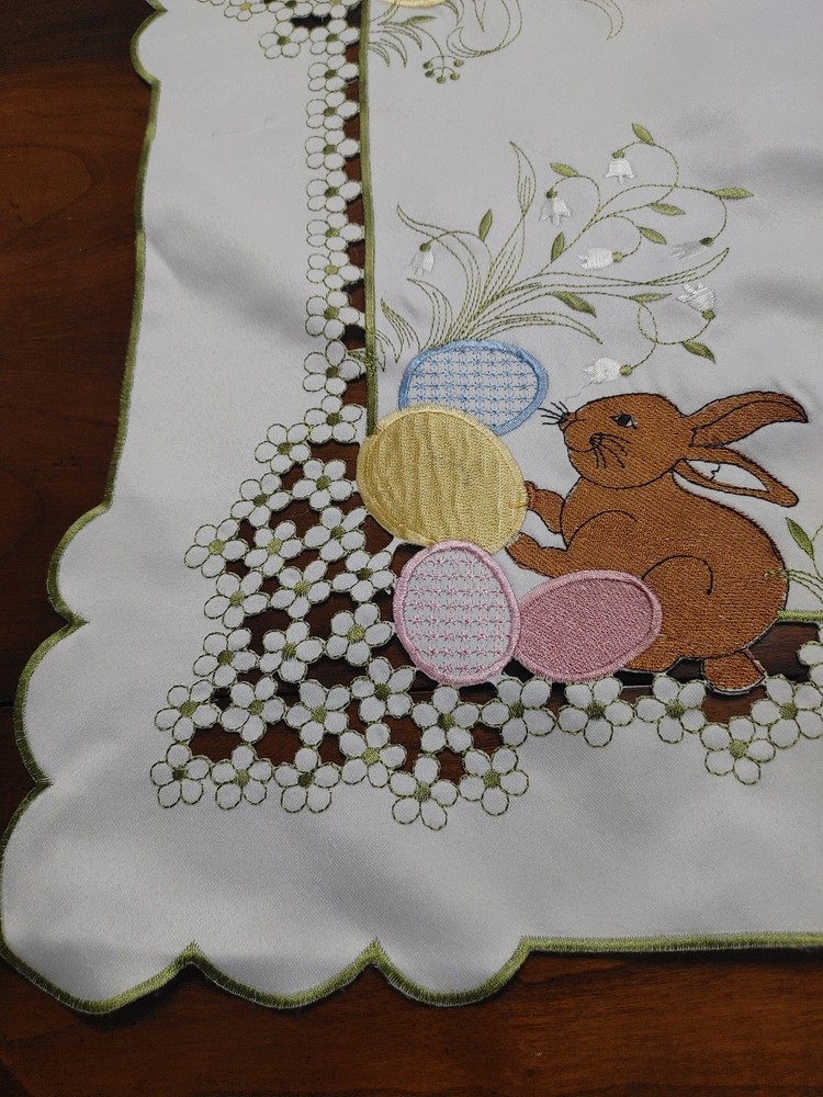 COLLECTIONS INC. Bunny Easter TABLE TABLECLOTH Cutwork & Embroidery 33" Square