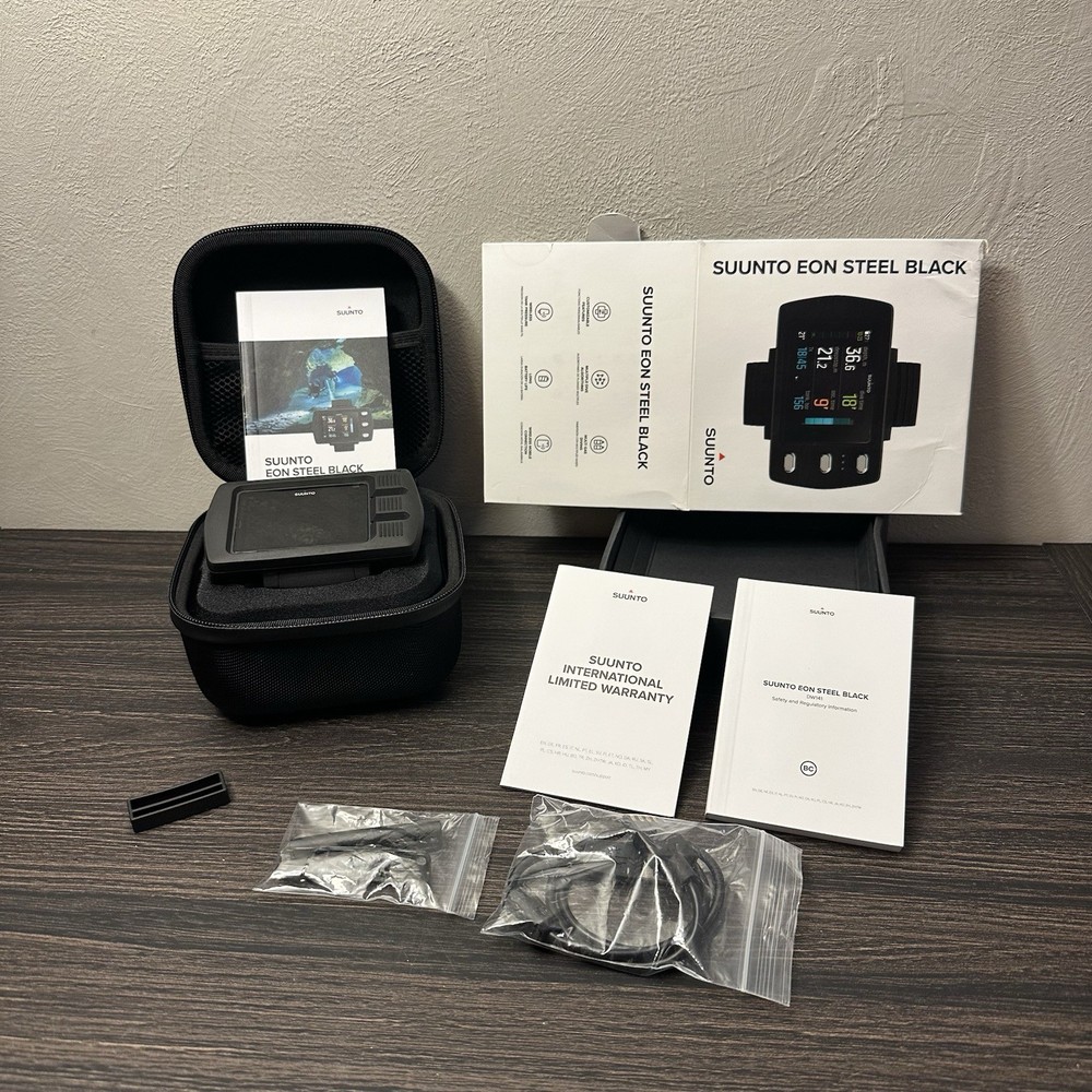 Suunto EON  Steel Black (Model DW141) Dive Computer complete with Box Case +