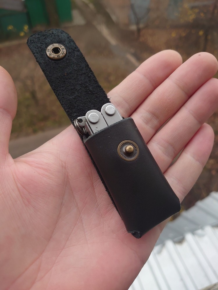 Leather case with belt loop for  Leatherman Micra