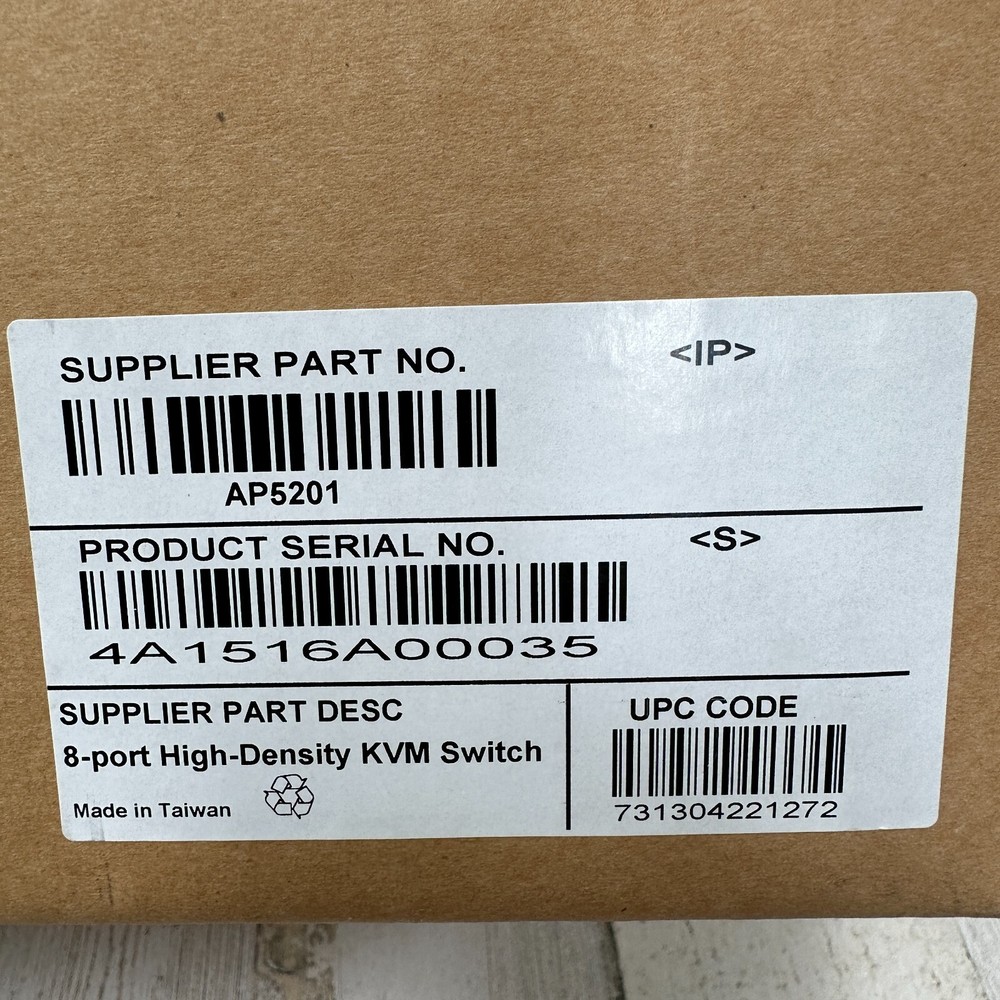 APC (AP5201) 8-Ports External KVM switch PS/2 stackable