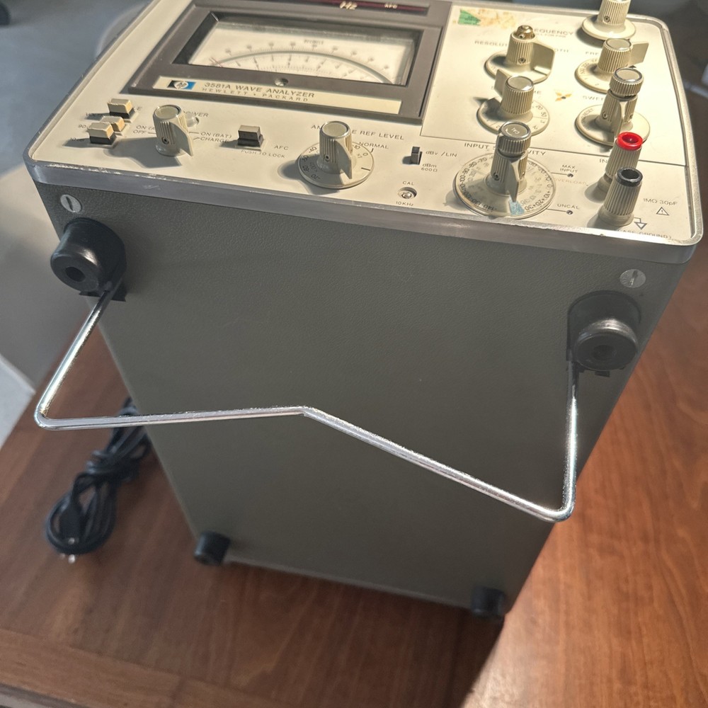 HP 3581A Wave Analyzer
