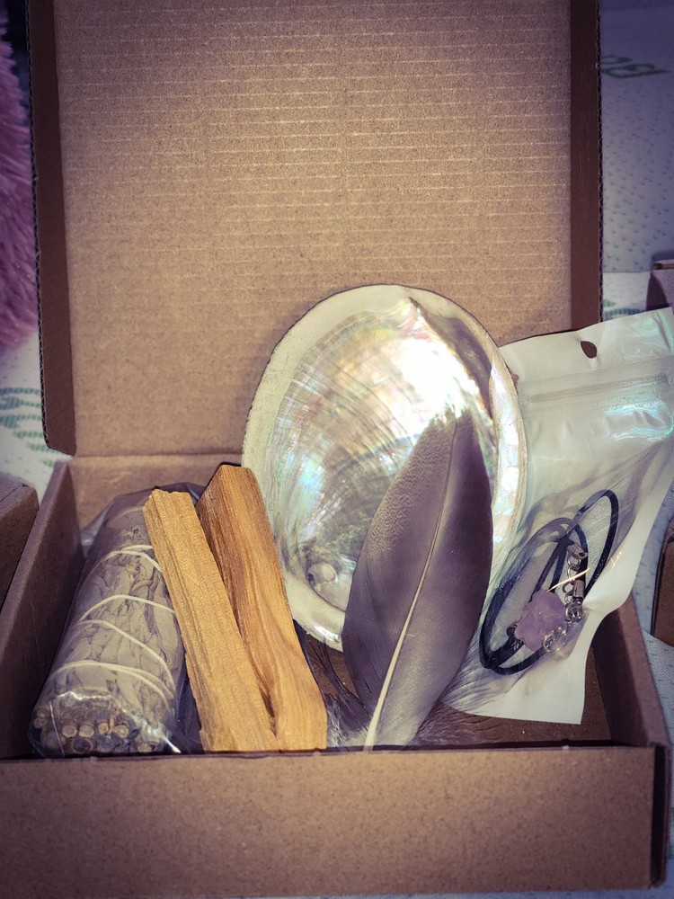 Ethically Sourced Sage Smudging Kit