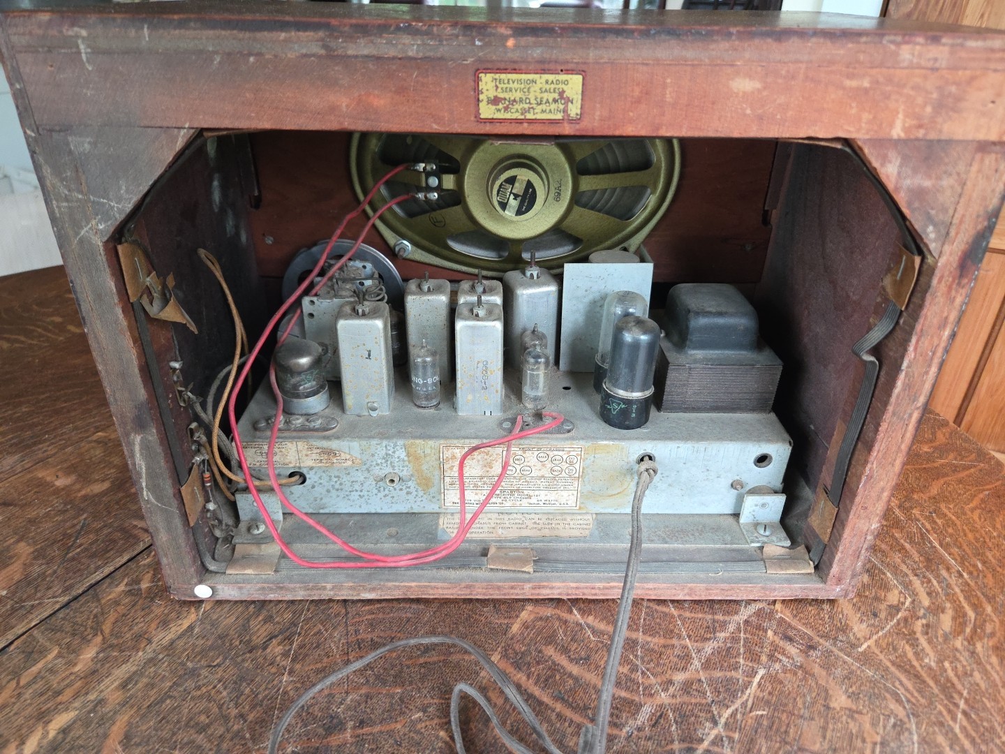 Vintage MCM Sparton Model 121 AM/FM Band Tube Radio Working!