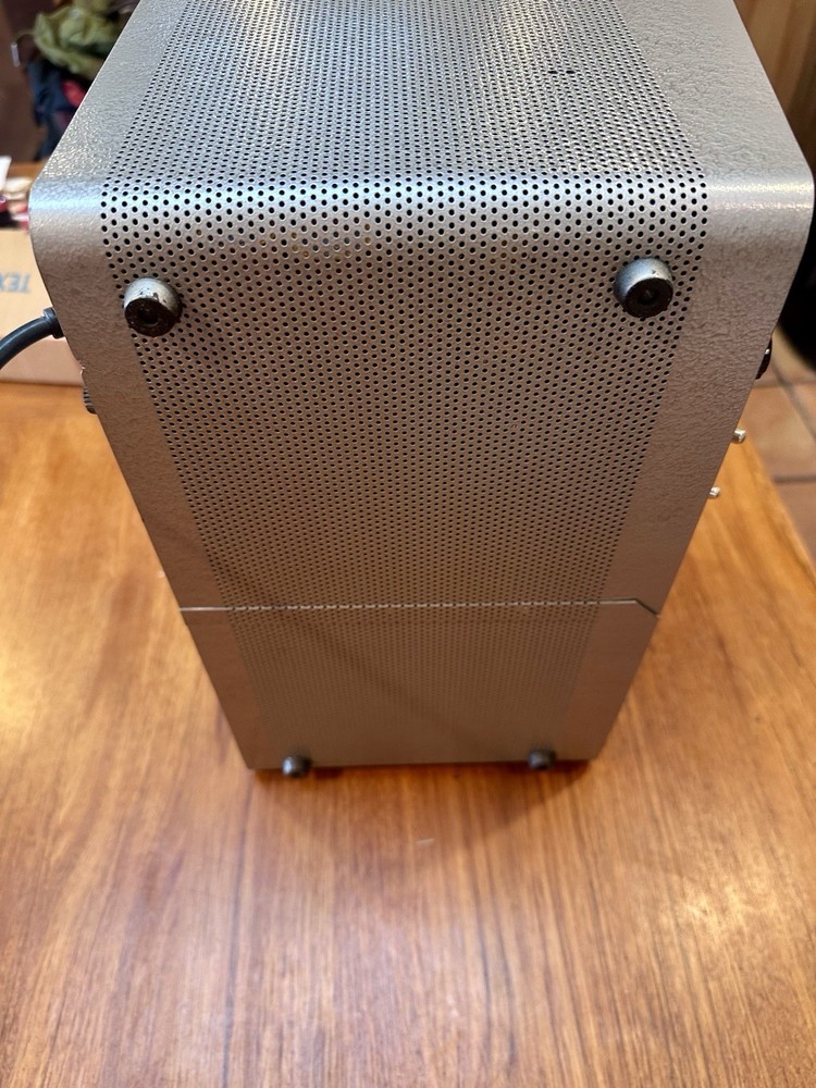 Globe Scout 680-A Transmitter WRL Electronics - Untested Estate Tube Lights Up