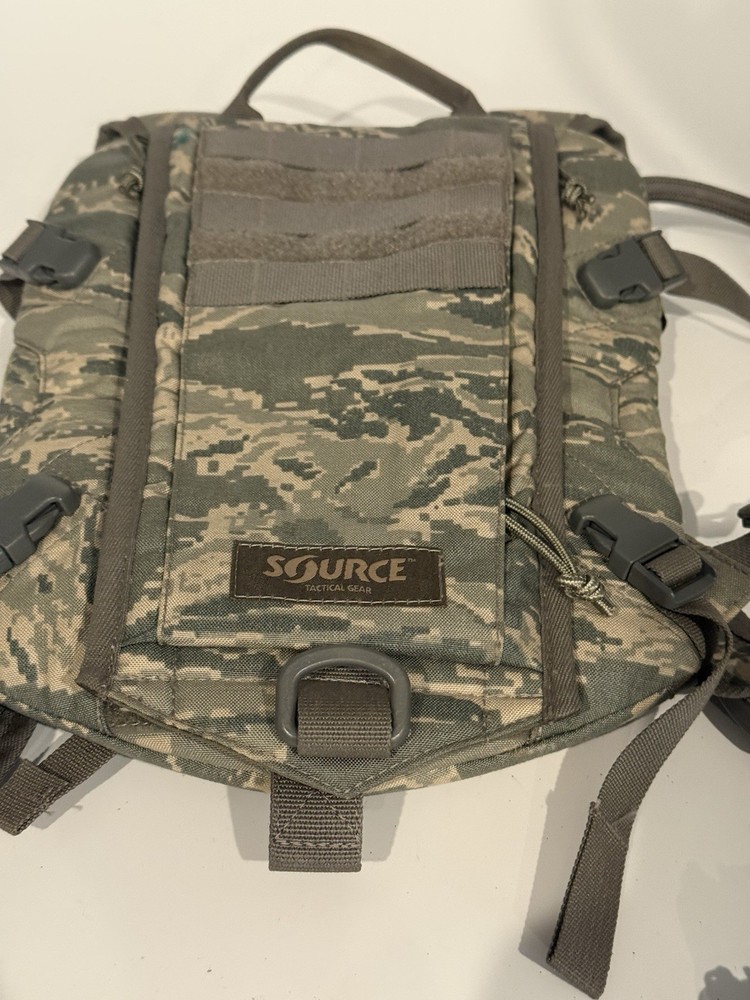 ABU Hydration Backpack 3L 100 Oz