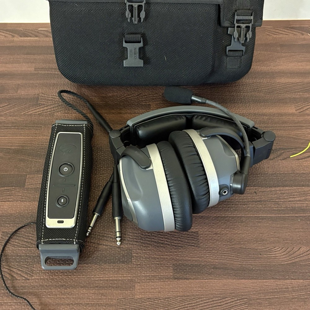 Lightspeed Tango Wireless ANR Aviation Headset Bluetooth With Dual GA Plugs