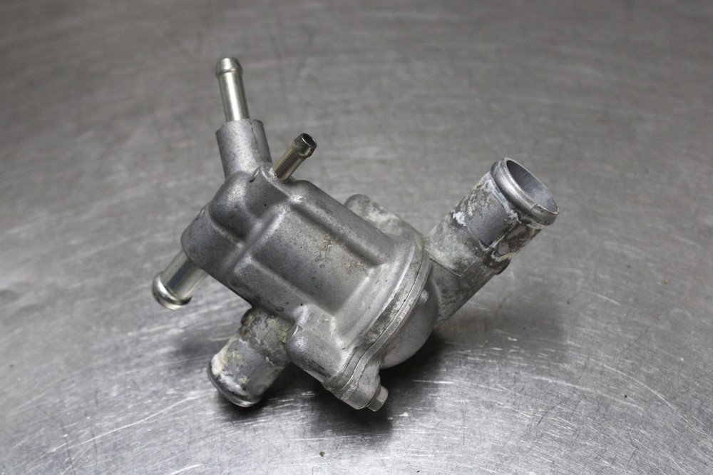 02-13 Interceptor VFR800 Thermostat Housing