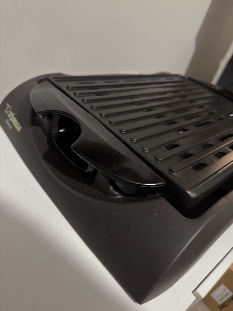 Zojirushi EB-CC15 Indoor Electric Grill