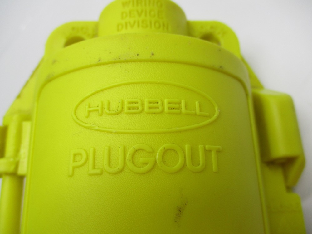 HUBBELL HLD PLUG LOCK OUT NSNP