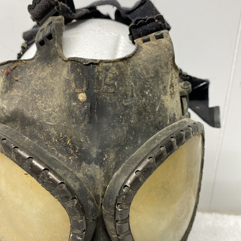 Old Gen black M7 Gas Mask