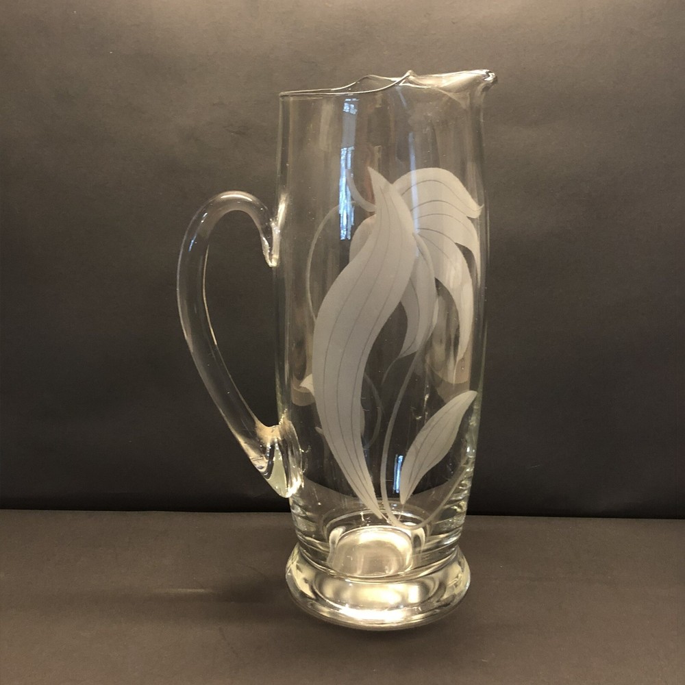 McBride CAMEO 32 Ounce Pitcher GREAT CONDITION