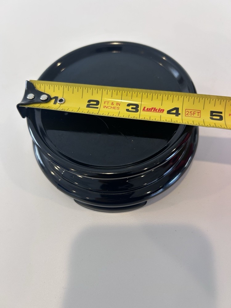 Pedestal stand for figures