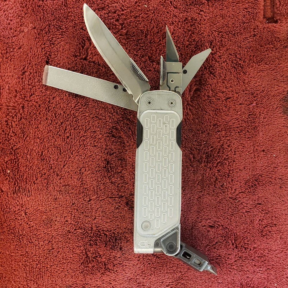 Gerber Gear Lockdown Driver 7-in-1 EDC Multitool Xacto Blade 8970322A