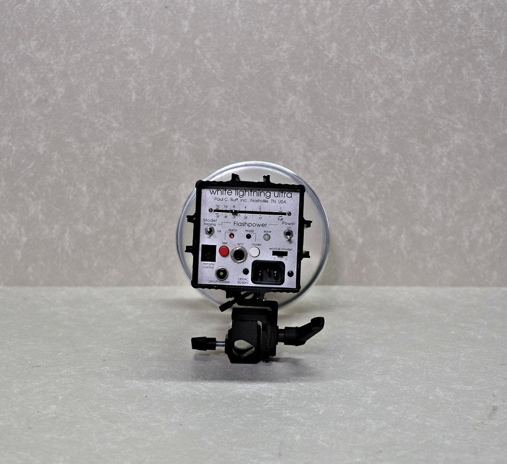 White Lightning Ultra 600 Studio Light, Bulb & Power Cable