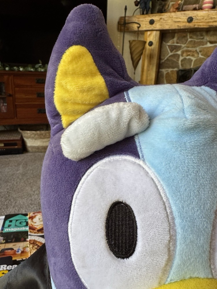 Bluey Halloween 2024 Vampire & Pumpkin Plush Greeter