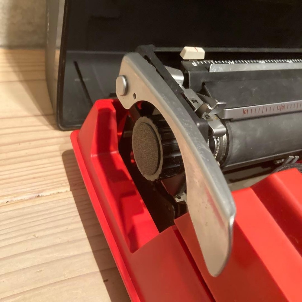 BROTHER Young Elite 513 Typewriter Red Antique